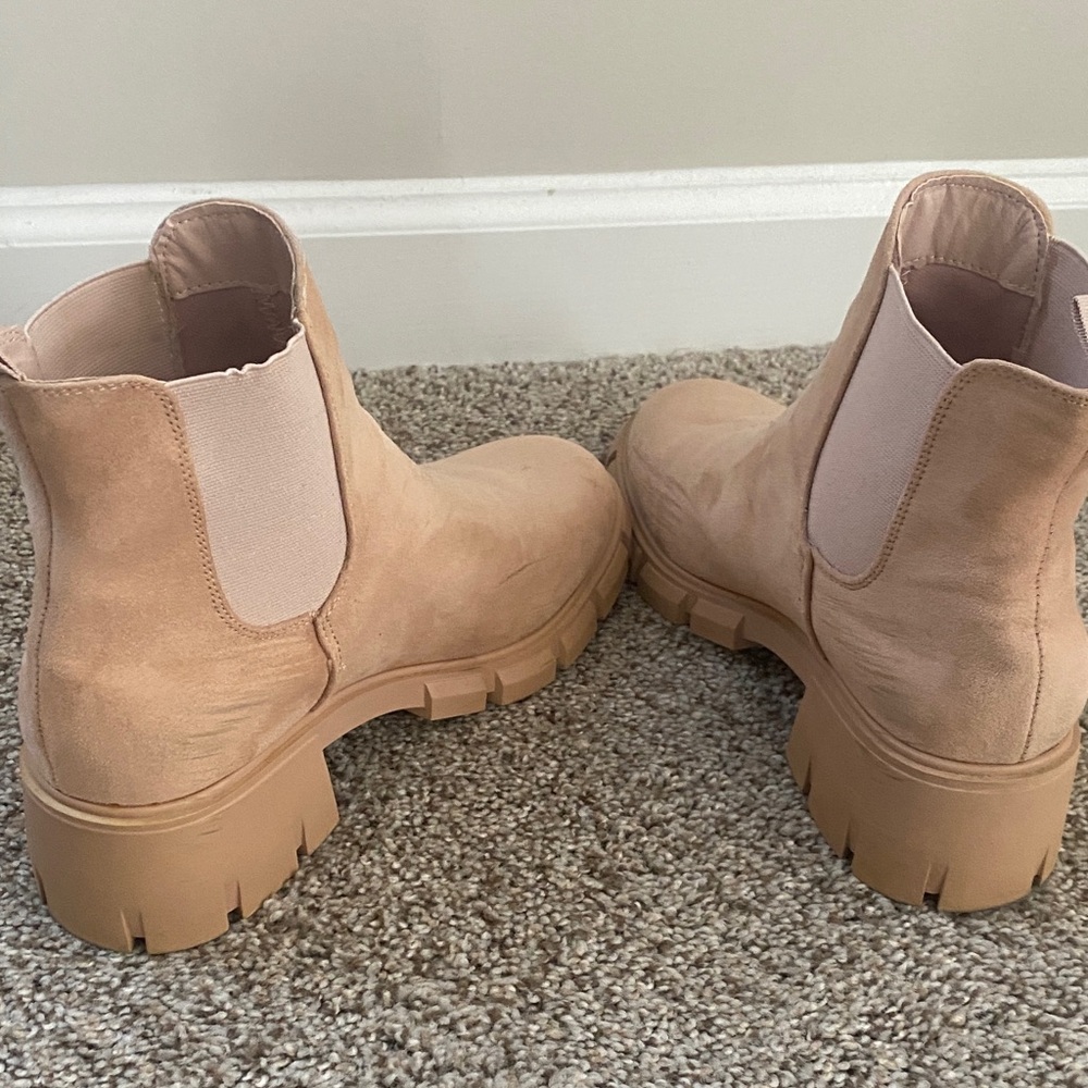 Stylish Tan Ankle Boots for Women